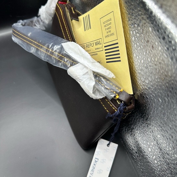 Dooney Bourke Large Slim Wristlet - Picture 9 of 14